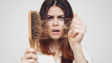 ما العلاقة بين التوتر النفسي وتساقط الشعر