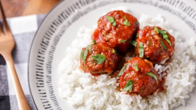شهيوات لالة فاطمة … كفتة الدجاج والأرز بصلصة الطماطم