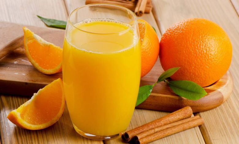 شهيوات لالة فاطمة… عصير البرتقال بنكهة القرفة المميزة
