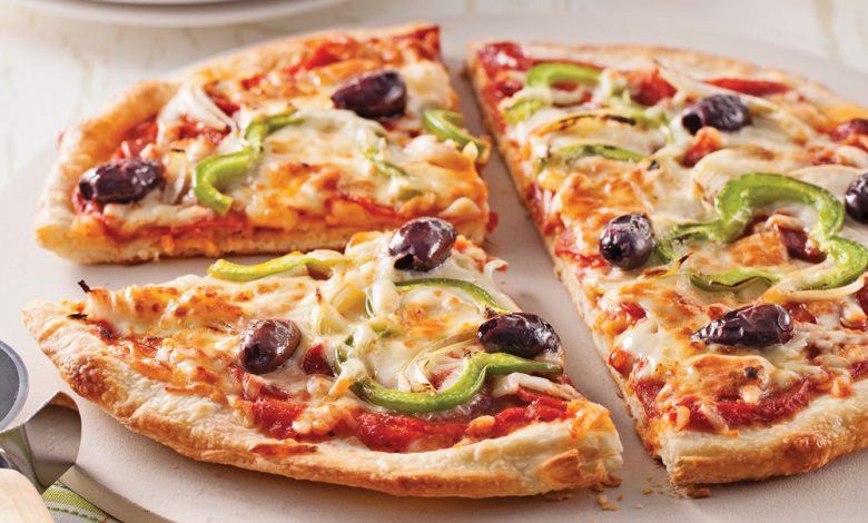 شهيوات: بيتزا الكفتة والموتزريلا بطريقة سهلة